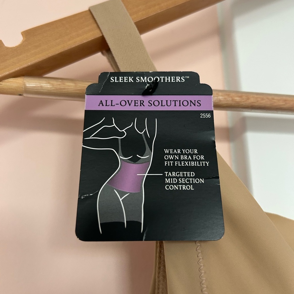 Maidenform Firm Control Wear-Your-Own-Bra Singlet in Nude NWT size small - Picture 4 of 6